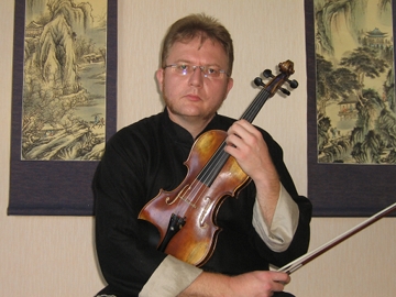 Dr. Uwe Leismann